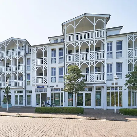 Stilvoll Eingerichtete Mit Grossem Balkon In Sellin (Rugen)